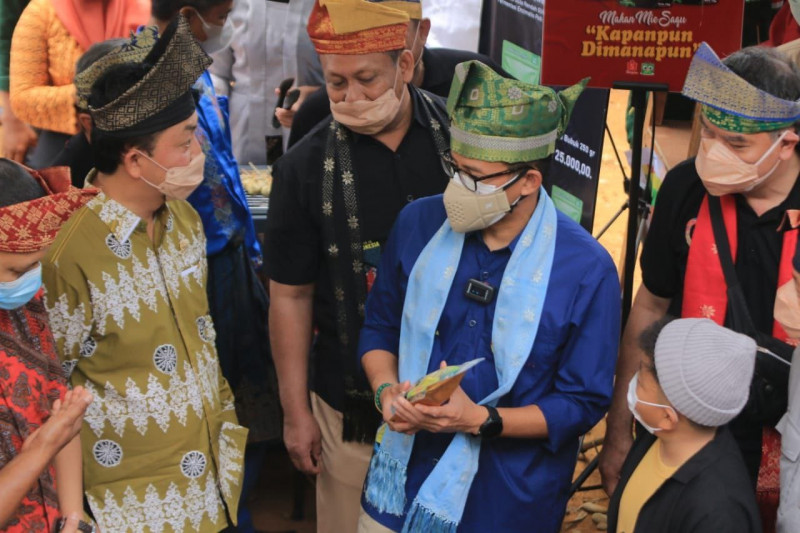 Kunjungan Mentri Pariwisata dan Ekonomi Kreatif RI, Bapak Dr. H. Sandiaga Salahuddin Uno, B.B.A., M.B.A. ke Desa Wisata